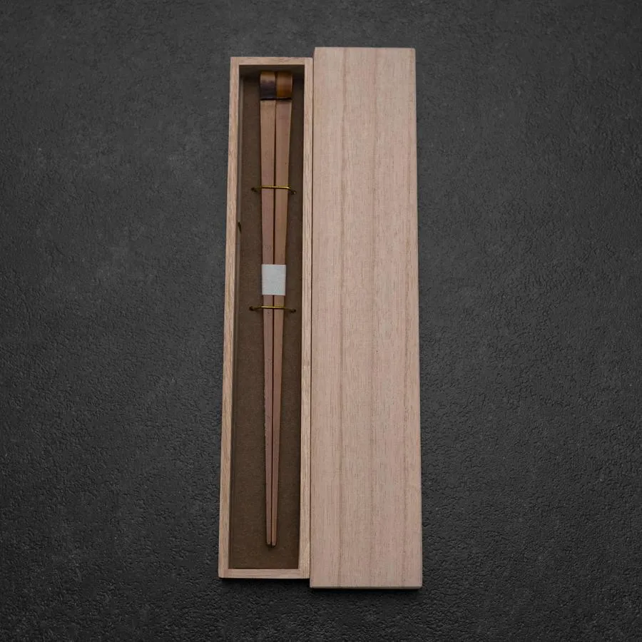 Kagoshima Bambus Braune Essstäbchen 230mm mit Paulownia-Holzbox