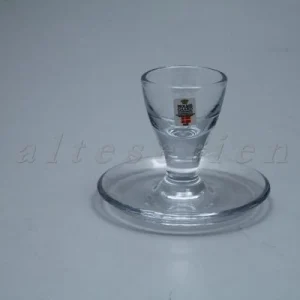 Eierbecher mit Schalenablage