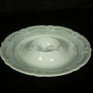 Eierbecher mit Schalenablage