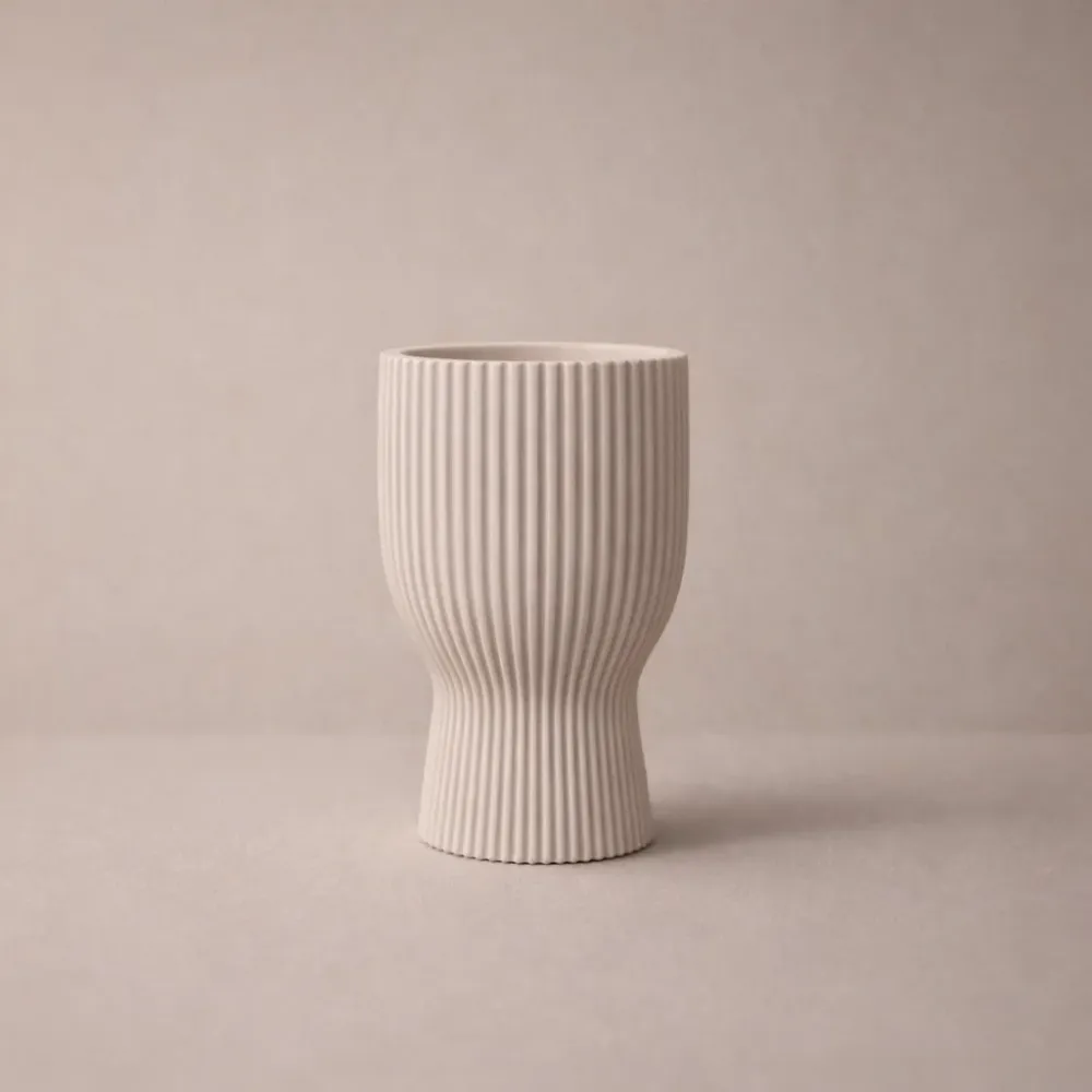 Minimalistischer Eierbecher mit Rillenstruktur – Skandi Design