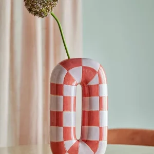 Mae Vase