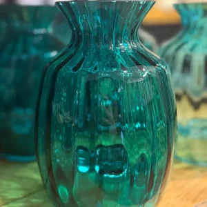 Vase der Farbe Aqua