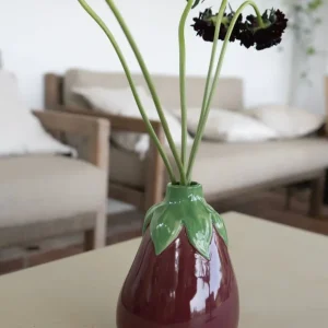 Vase mit Auberginen-Design