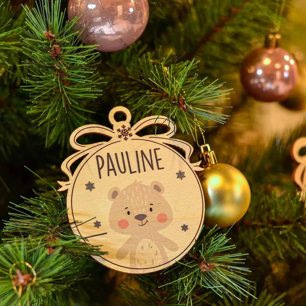 Weihnachtskugeln Bär aus Holz personalisiert
