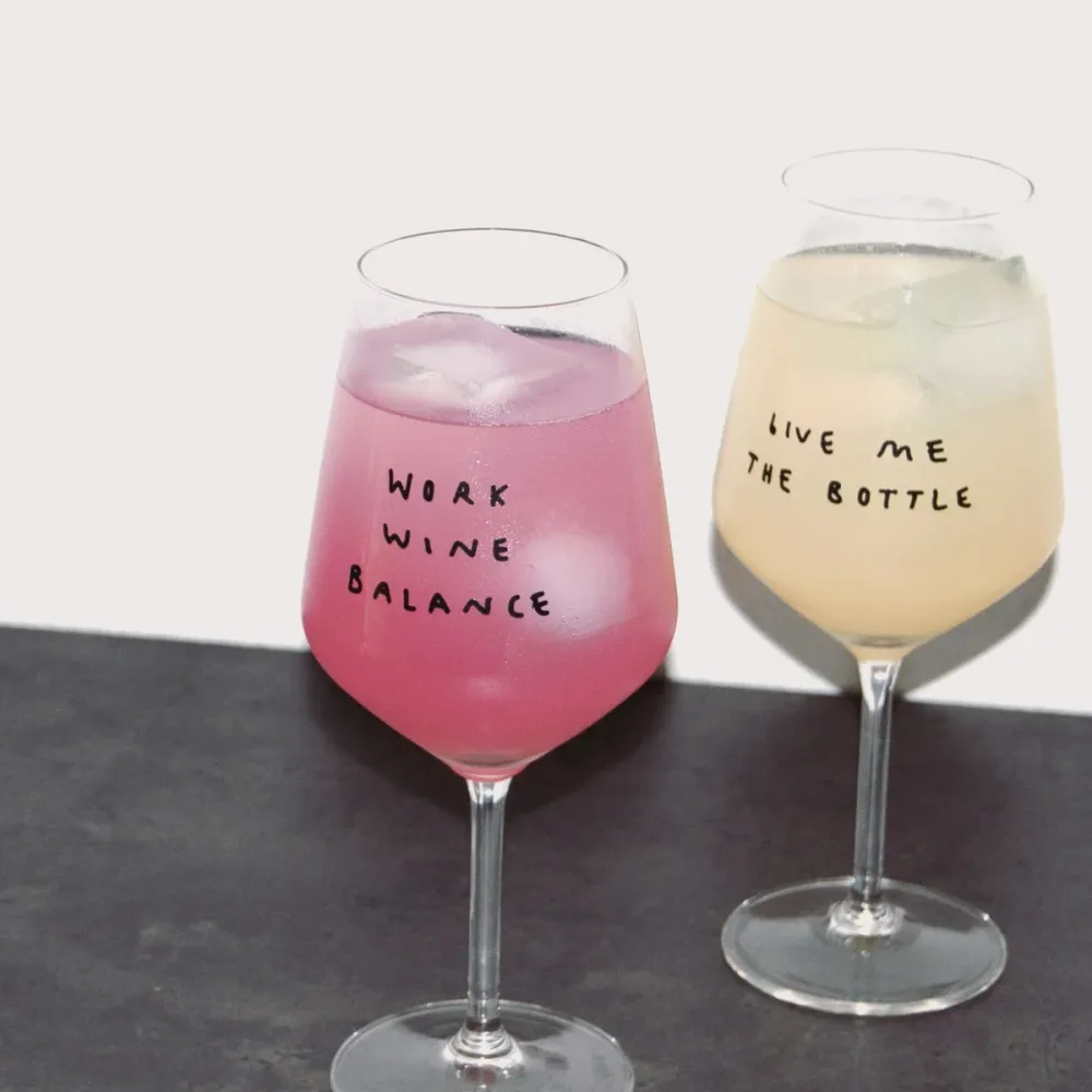 Weinglas "Work Wine Balance" Johanna Schwarzer × selekkt