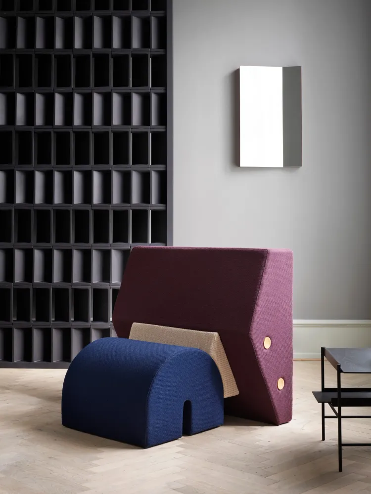 Sessel KEYSTONE lila mit beige und kobalt